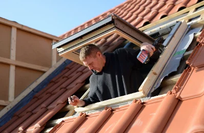 Pose de fenêtres de toit Velux aux Salelles